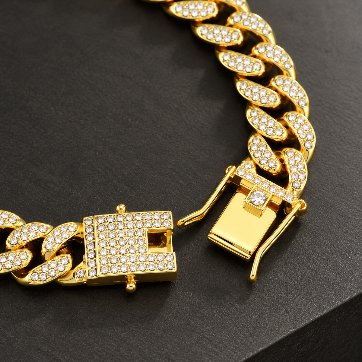Campana Pavé Cuban Chain - Lead Product Detail