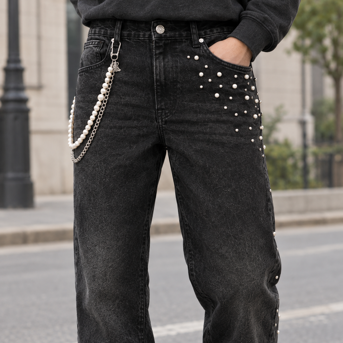 Laurence Straight Jeans - Scale in Room