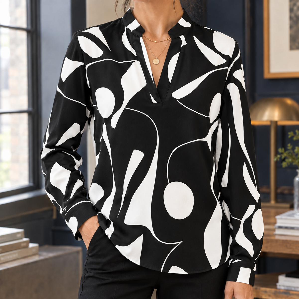 Dorothea Split Neck Blouse - Black