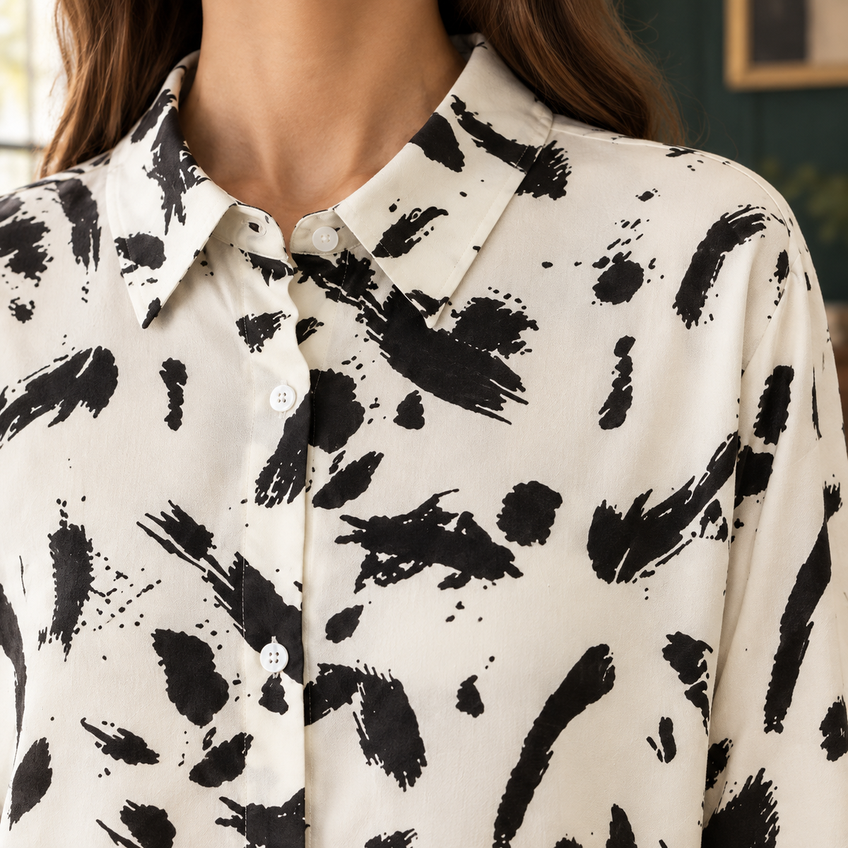 Faye Brushstroke Shirt - Scale in Room