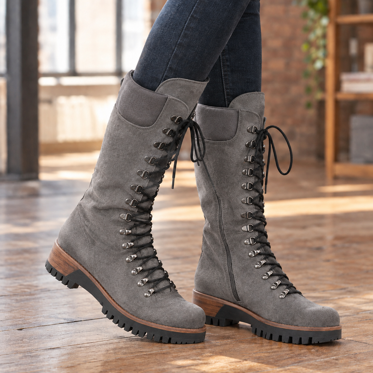 Badoer Lace-Up Boots - Gray