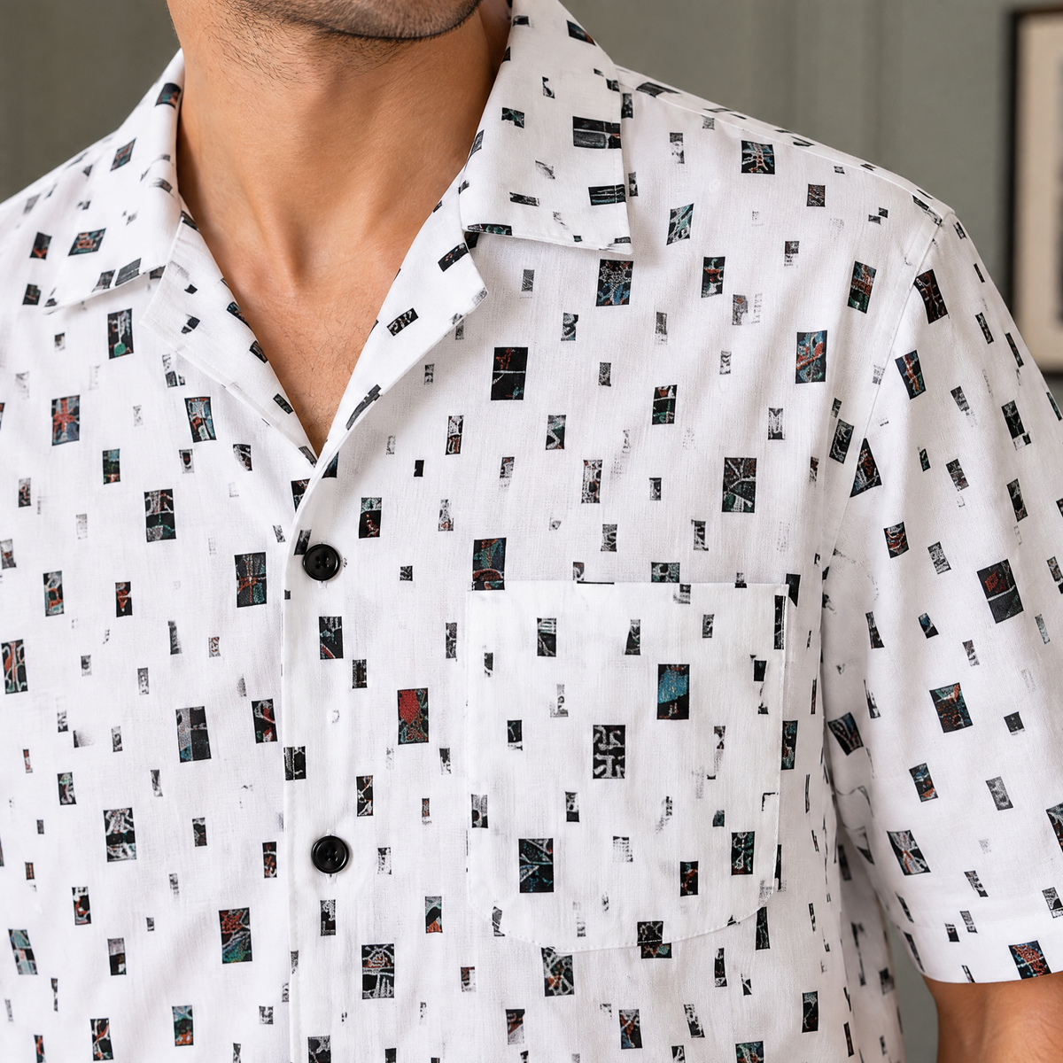 Merrick Geometric Shirt Set - Scale in Room